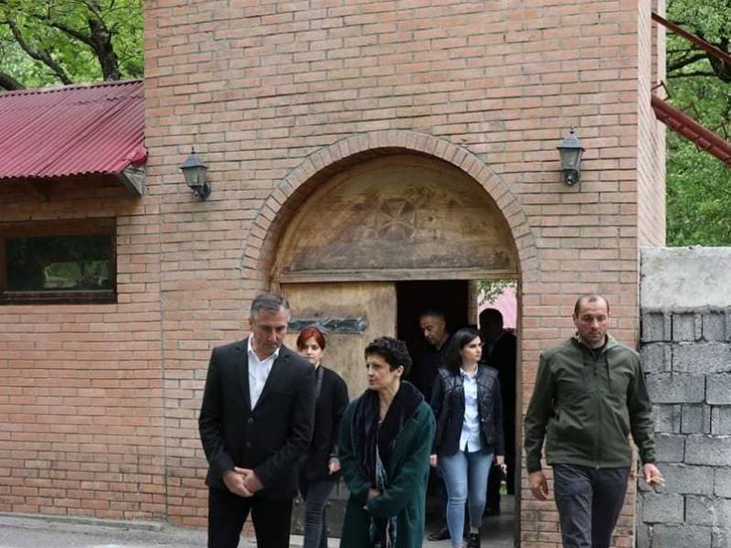 ხელისუფლების წარმომადგენლებმა, ქ. ცაგერში- წმინდა მაქსიმე აღმსარებლის საფლავი და...